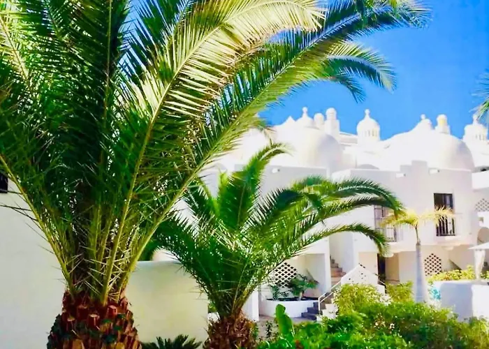 Family Oasis - Oceanview Duplex, Heated Pool, Air Con